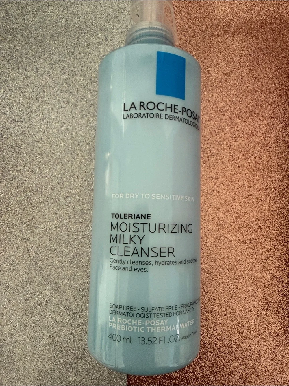 La Roche-posay moisturizing milky cleanser